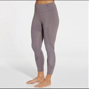 NWT Calia 7/8 Mesh Legging